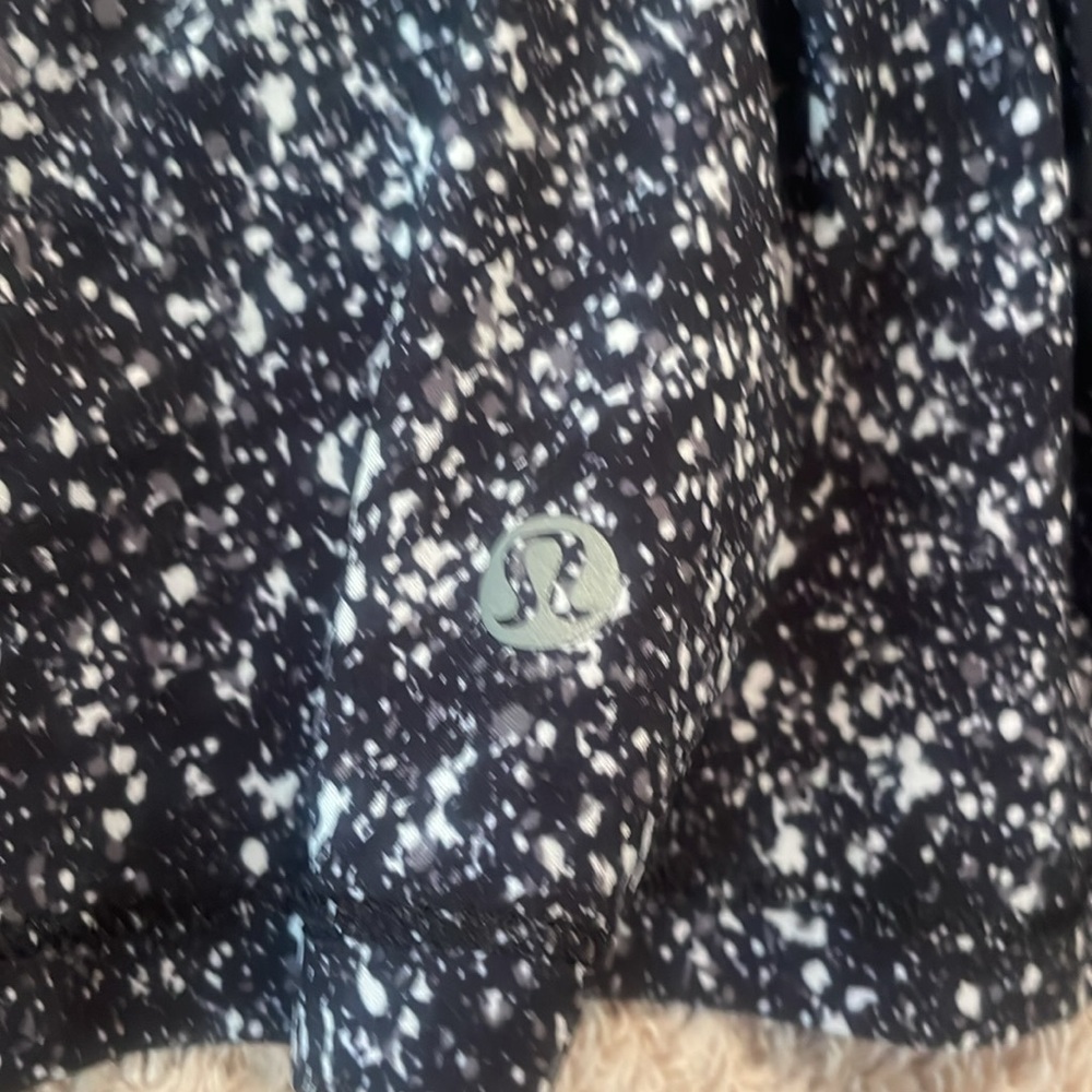 LULULEMON EUC ruffled skirt bundle of 3 - all size 4 - Picture 9 of 16